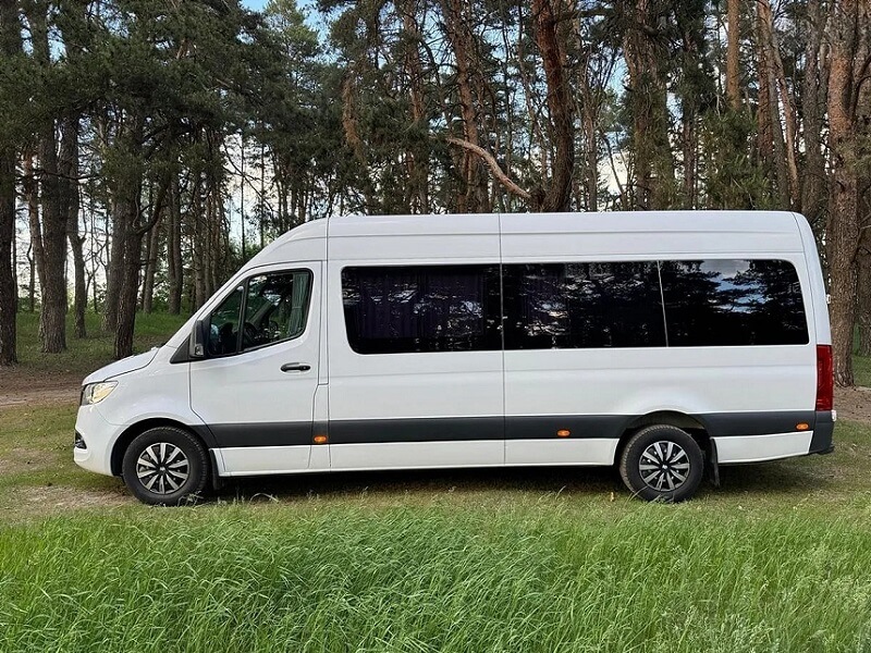 Автопарк Easy Bus Львів